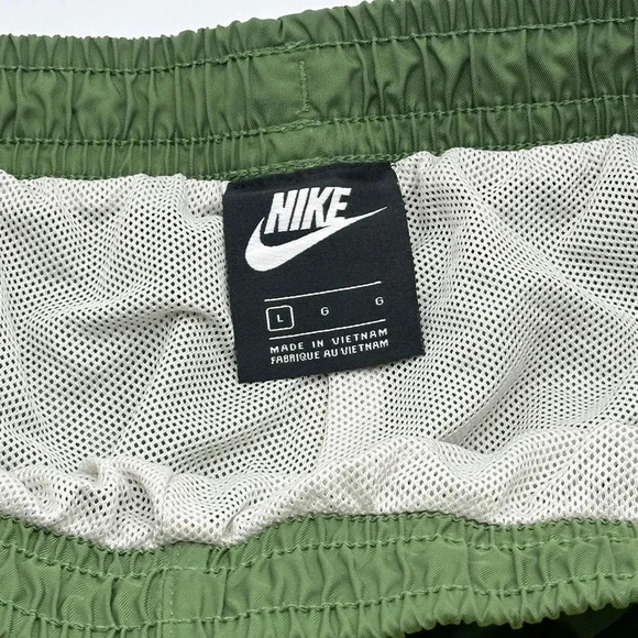 Nike CJ4486-326 Men's Sportswear City Edition Shorts Loose Fit Green Size L - Picture 5 of 9